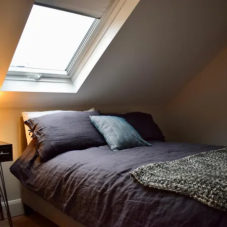 3 Bedroom Townhouse In 4 Sleeps 6 Lägenhet *